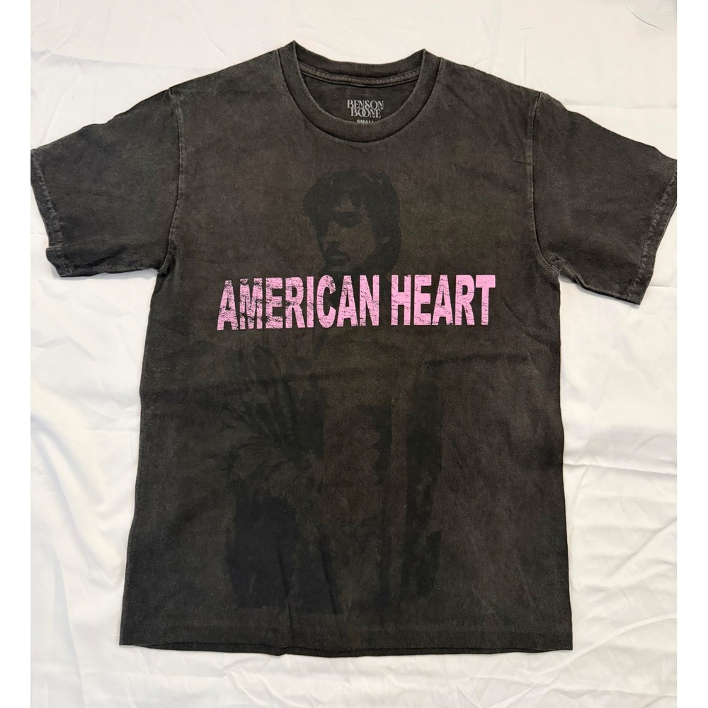 NWOT Benson Boone American Heart Tour Tee Black Pink Graphic Concert Tee Small